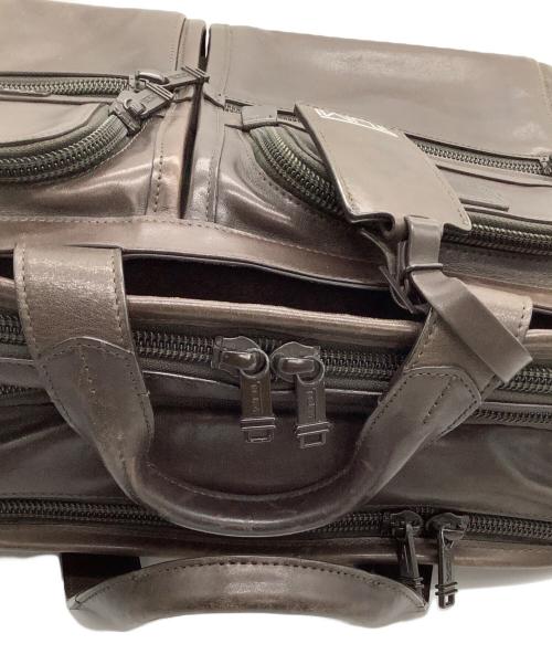 TUMI（トゥミ）TUMI (トゥミ) 2WAYバッグ ブラウンの古着・服飾アイテム