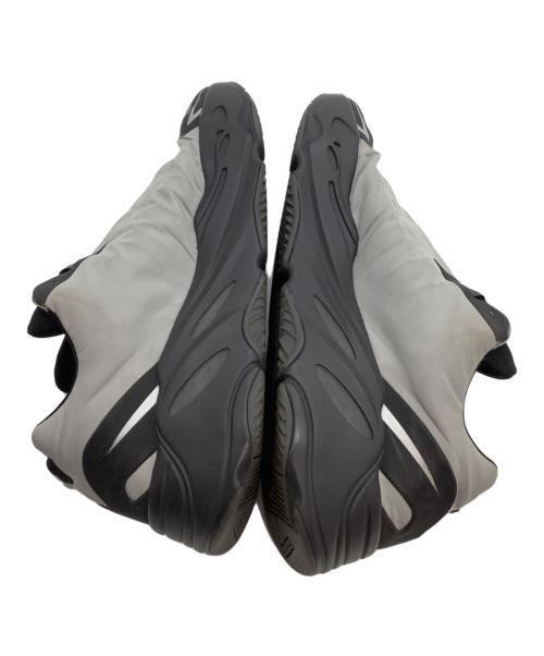 adidas（アディダス）adidas (アディダス) スニーカー YEEZY BOOST 700 グレー サイズ:28の古着・服飾アイテム