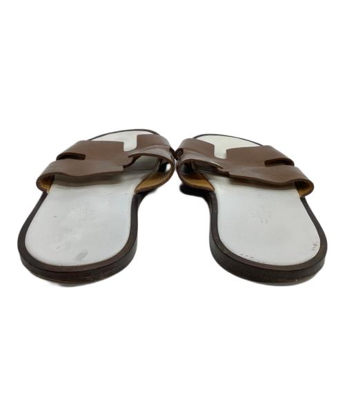 HERMES（エルメス）HERMES (エルメス) サンダル イズミール ブラウン×ホワイト サイズ:41の古着・服飾アイテム