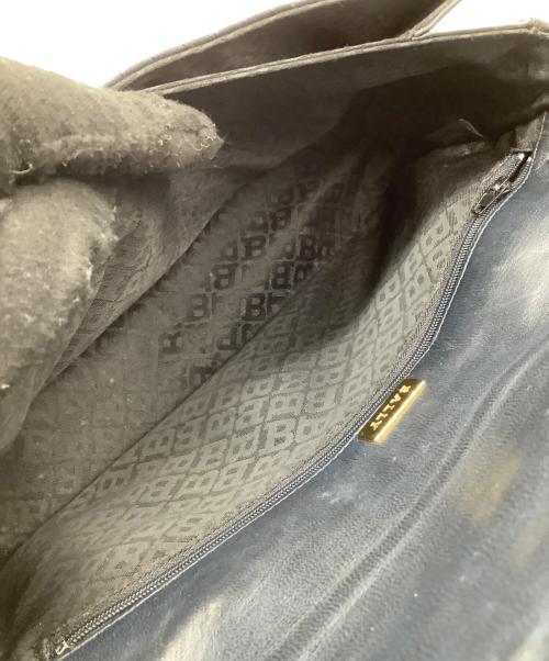 BALLY（バリー）BALLY (バリー) キルティングショルダーバッグ ブラック×ゴールドの古着・服飾アイテム