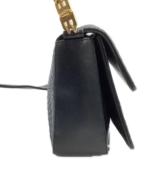 BALLY（バリー）BALLY (バリー) キルティングショルダーバッグ ブラック×ゴールドの古着・服飾アイテム