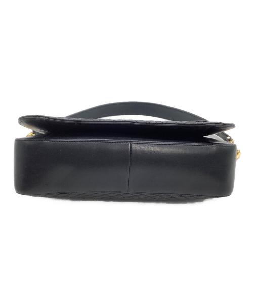 BALLY（バリー）BALLY (バリー) キルティングショルダーバッグ ブラック×ゴールドの古着・服飾アイテム