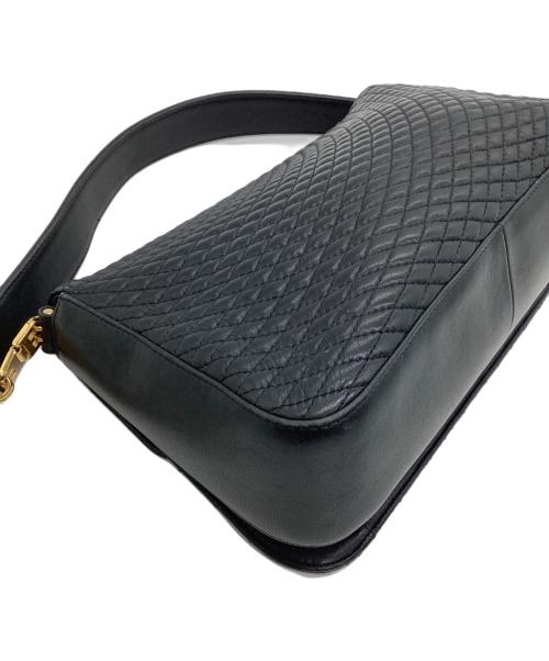 BALLY（バリー）BALLY (バリー) キルティングショルダーバッグ ブラック×ゴールドの古着・服飾アイテム