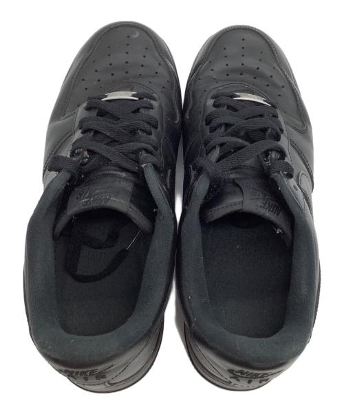NIKE（ナイキ）NIKE (ナイキ) Supreme (シュプリーム) ローカットスニーカー AIR FORCE1 LOW ブラック サイズ:26.5の古着・服飾アイテム