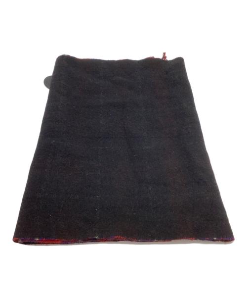 Vivienne Westwood（ヴィヴィアンウエストウッド）Vivienne Westwood (ヴィヴィアンウエストウッド) ボタン付きストール レッド×ブラックの古着・服飾アイテム