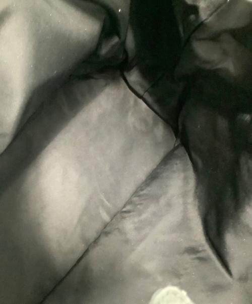 PRADA（プラダ）PRADA (プラダ) ナイロンハンドバッグ ブラックの古着・服飾アイテム