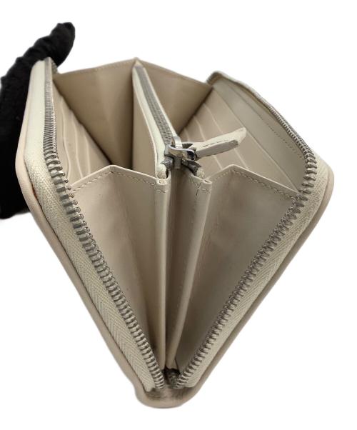 AKRIS（アクリス）AKRIS (アクリス) 長財布 ベージュの古着・服飾アイテム