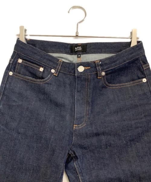 A.P.C.（アーペーセー）A.P.C. (アーペーセー) デニムパンツ JEAN DROIT インディゴ サイズ:71　W28の古着・服飾アイテム