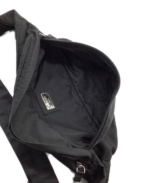 PRADA（プラダ）PRADA (プラダ) ナイロンウエストバッグ ブラックの古着・服飾アイテム