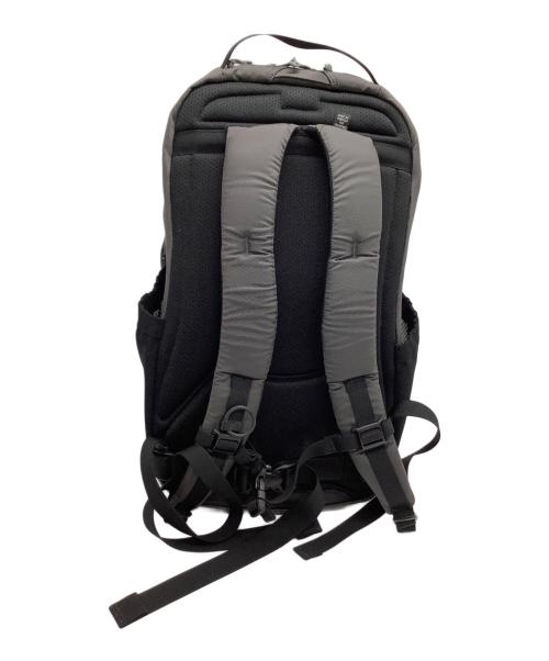 ARC'TERYX（アークテリクス）ARC'TERYX (アークテリクス) リュック MANTIS 26L DAYPACK グレー×ブラックの古着・服飾アイテム