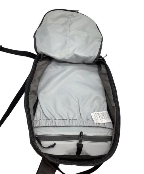 ARC'TERYX（アークテリクス）ARC'TERYX (アークテリクス) リュック MANTIS 26L DAYPACK グレー×ブラックの古着・服飾アイテム