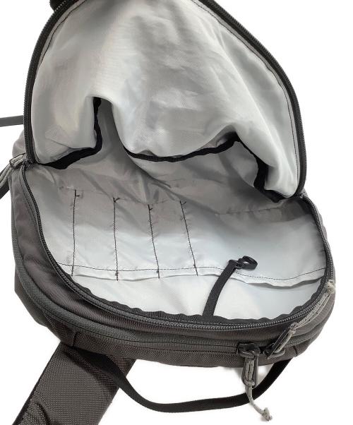 ARC'TERYX（アークテリクス）ARC'TERYX (アークテリクス) リュック MANTIS 26L DAYPACK グレー×ブラックの古着・服飾アイテム