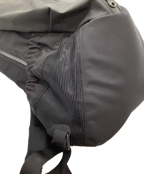 ARC'TERYX（アークテリクス）ARC'TERYX (アークテリクス) バックパック　Arro22 ブラック×ピンクの古着・服飾アイテム