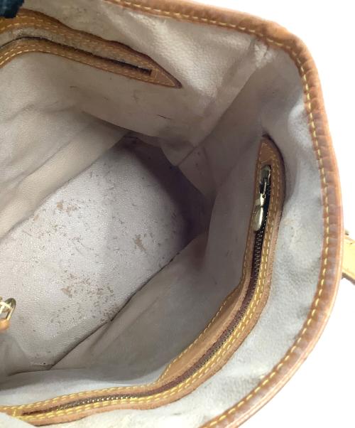 LOUIS VUITTON（ルイ ヴィトン）LOUIS VUITTON (ルイ ヴィトン) ショルダーバッグ　モノグラム　バケットPM　の古着・服飾アイテム