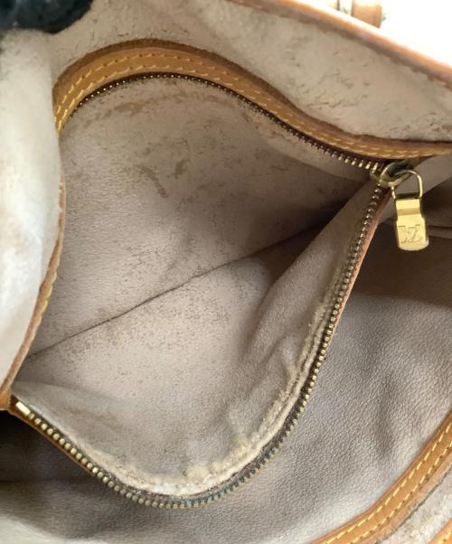 LOUIS VUITTON（ルイ ヴィトン）LOUIS VUITTON (ルイ ヴィトン) ショルダーバッグ　モノグラム　バケットPM　の古着・服飾アイテム