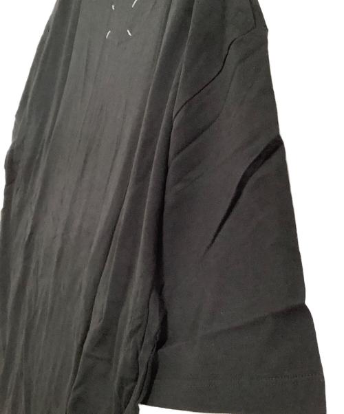 Maison Margiela（メゾンマルジェラ）Maison Margiela (メゾンマルジェラ) 半袖Tシャツ　カレンダータグ グラフィックTシャツ ブラック サイズ:50 未使用品の古着・服飾アイテム