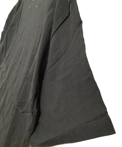 Maison Margiela（メゾンマルジェラ）Maison Margiela (メゾンマルジェラ) 半袖Tシャツ　カレンダータグ グラフィックTシャツ ブラック サイズ:48 未使用品の古着・服飾アイテム
