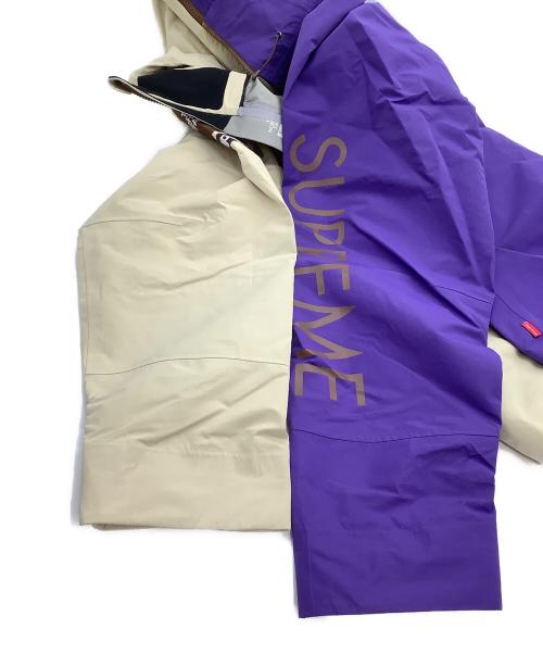 THE NORTH FACE（ザ ノース フェイス）THE NORTH FACE (ザ ノース フェイス) Supreme (シュプリーム) Split Taped Seam Shell Jacket ベージュ×パープル サイズ:Lの古着・服飾アイテム