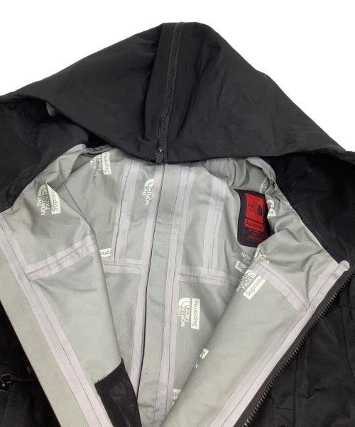 THE NORTH FACE（ザ ノース フェイス）THE NORTH FACE (ザ ノース フェイス) SUPREME (シュプリーム) Split Taped Seam Shell Jacket ブラック サイズ:Sの古着・服飾アイテム