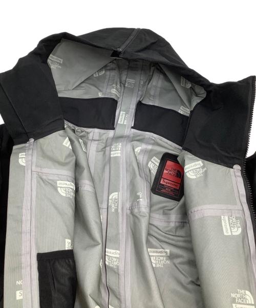 THE NORTH FACE（ザ ノース フェイス）THE NORTH FACE (ザ ノース フェイス) Supreme (シュプリーム) Split Taped Seam Shell Jacket ブラック サイズ:Mの古着・服飾アイテム