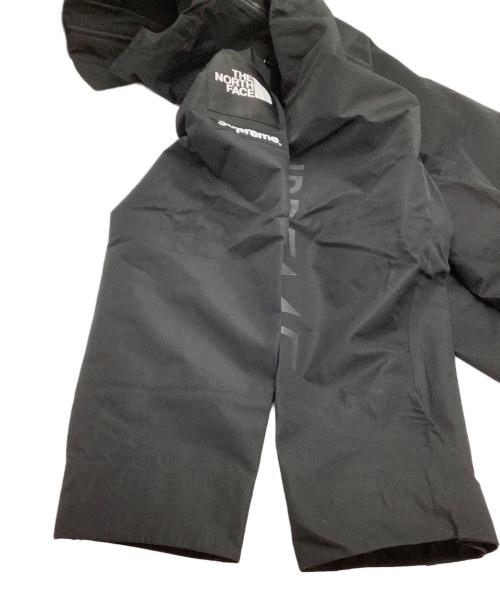 THE NORTH FACE（ザ ノース フェイス）THE NORTH FACE (ザ ノース フェイス) Supreme (シュプリーム) Split Taped Seam Shell Jacket ブラック サイズ:Mの古着・服飾アイテム