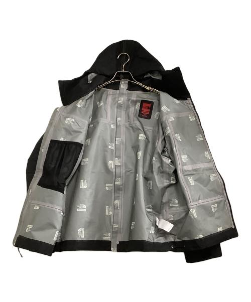 THE NORTH FACE（ザ ノース フェイス）THE NORTH FACE (ザ ノース フェイス) Supreme (シュプリーム) Split Taped Seam Shell Jacket ブラック サイズ:Mの古着・服飾アイテム