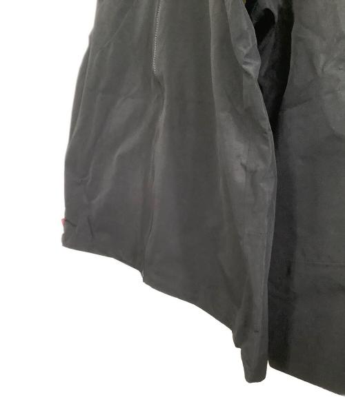 THE NORTH FACE（ザ ノース フェイス）THE NORTH FACE (ザ ノース フェイス) Supreme (シュプリーム) Split Taped Seam Shell Jacket ブラック サイズ:Mの古着・服飾アイテム