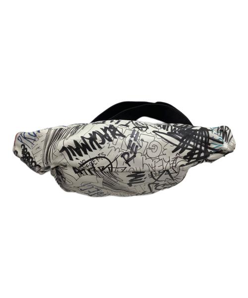 Maison Margiela（メゾンマルジェラ）Maison Margiela (メゾンマルジェラ) ウエストバッグ ホワイトの古着・服飾アイテム