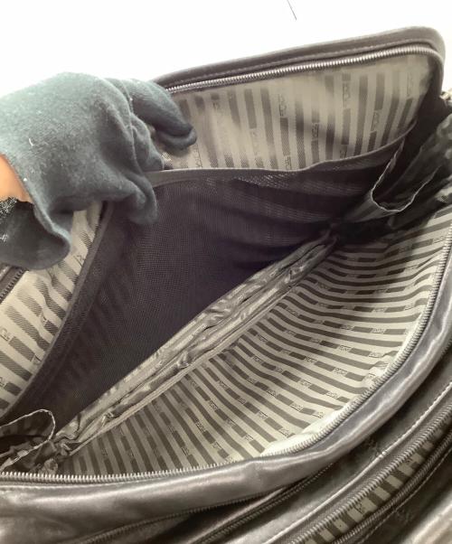 TUMI（トゥミ）TUMI (トゥミ) レザーブリーフケース ブラックの古着・服飾アイテム