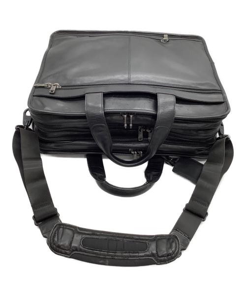 TUMI（トゥミ）TUMI (トゥミ) レザーブリーフケース ブラックの古着・服飾アイテム