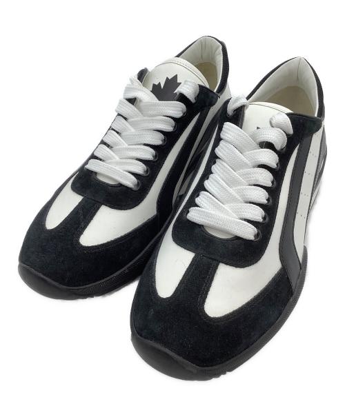 DSQUARED2（ディースクエアード）DSQUARED2 (ディースクエアード) ローカットスニーカー ホワイト×ブラック サイズ:40 1/2の古着・服飾アイテム