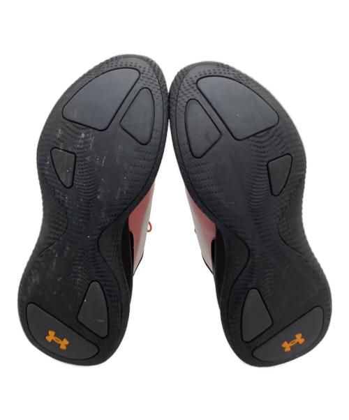 UNDER ARMOUR（アンダーアーマー）UNDER ARMOUR (アンダーアーマー) スニーカー ブラック×ピンク サイズ:28.5の古着・服飾アイテム
