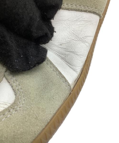 Maison Margiela（メゾンマルジェラ）Maison Margiela (メゾンマルジェラ) レプリカジャーマントレーナー ホワイト×グレー サイズ:42の古着・服飾アイテム