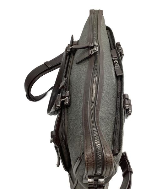 TUMI（トゥミ）TUMI (トゥミ) 2WAYバッグ グレー×ブラウンの古着・服飾アイテム