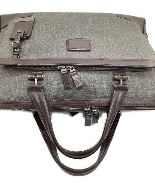 TUMI（トゥミ）TUMI (トゥミ) 2WAYバッグ グレー×ブラウンの古着・服飾アイテム