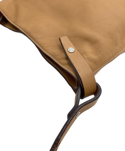 LOEWE（ロエベ）LOEWE (ロエベ) セミショルダーバッグ アシンメトリック ライトブラウンの古着・服飾アイテム