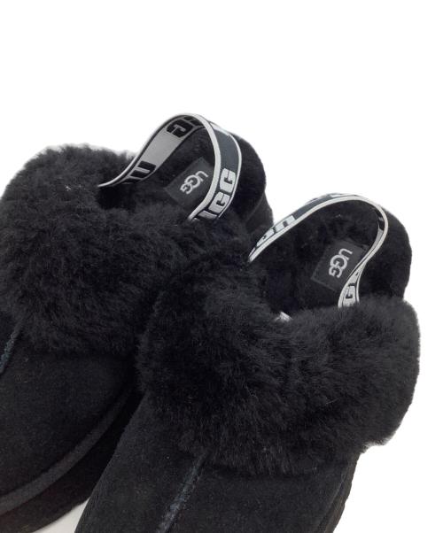 UGG（アグ）UGG (アグ) ムートンサンダル W FUNKETTE ブラック サイズ:24の古着・服飾アイテム