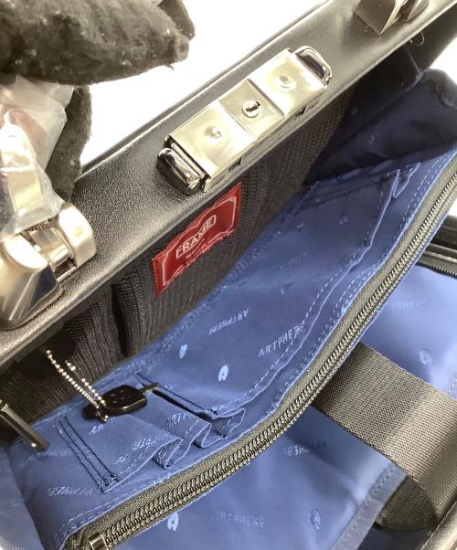 Artphere（アートフィアー）ARTPHERE (アートフィアー) ダレスバッグ ブラックの古着・服飾アイテム