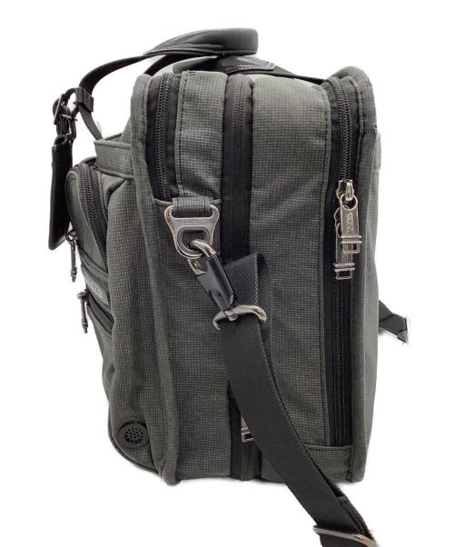 TUMI（トゥミ）TUMI (トゥミ) マルチポケットブリーフケース グレーの古着・服飾アイテム