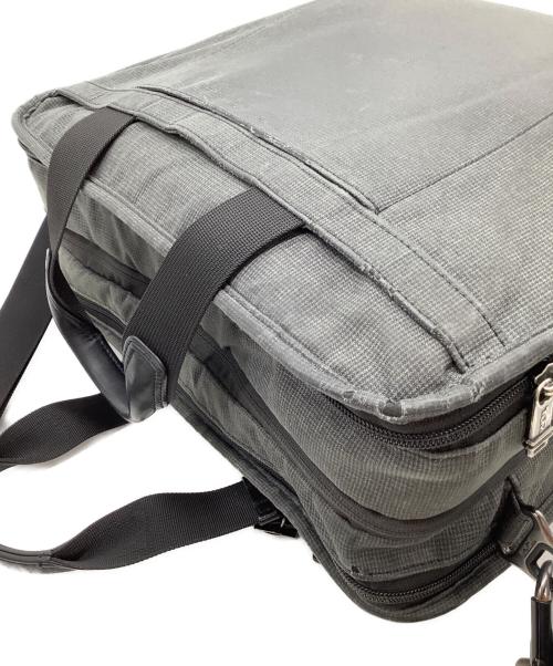 TUMI（トゥミ）TUMI (トゥミ) マルチポケットブリーフケース グレーの古着・服飾アイテム
