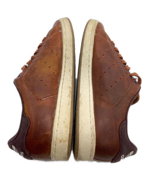 adidas（アディダス）adidas (アディダス) ローカットスニーカー　STANSMITH オイルドレザー ブラウン サイズ:27の古着・服飾アイテム