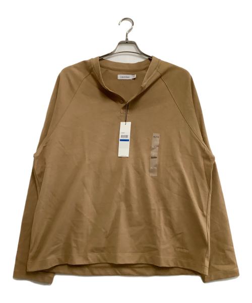 Calvin Klein（カルバンクライン）Calvin Klein (カルバンクライン) 長袖カットソー　ヘンリーネックカットソー ブラウン サイズ:XL 未使用品の古着・服飾アイテム
