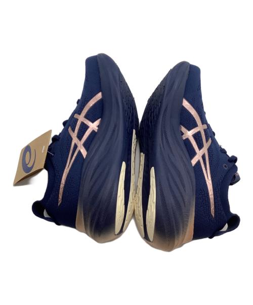 asics（アシックス）asics (アシックス) ランニングシューズ Gel-Nimbus 26 Platinum 公式サイト限定カラー ネイビー サイズ:24 未使用品の古着・服飾アイテム