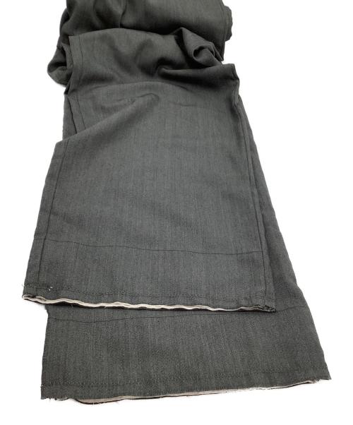 SimplyComplicated（シンプリーコンプリケイティド）SimplyComplicated (シンプリーコンプリケイティド) スラックス　MARBELT TROUSERS グレー サイズ:3の古着・服飾アイテム