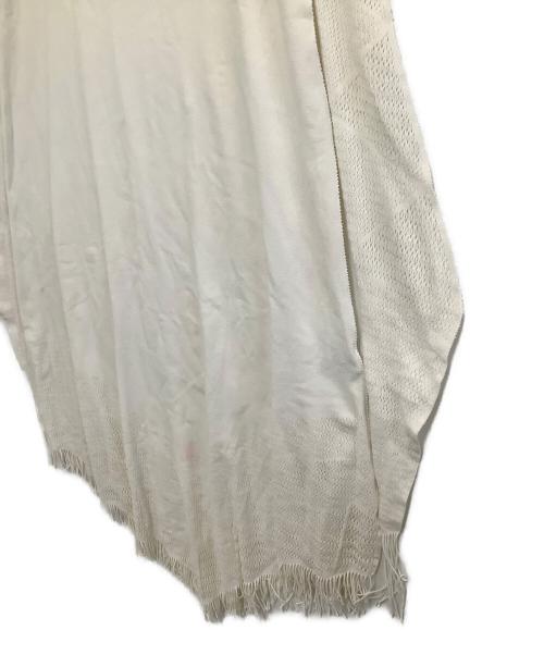 ISSEY MIYAKE（イッセイミヤケ）ISSEY MIYAKE (イッセイミヤケ) ノースリーブワンピース ホワイト サイズ:2の古着・服飾アイテム