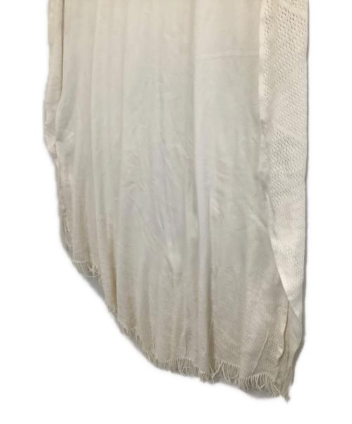 ISSEY MIYAKE（イッセイミヤケ）ISSEY MIYAKE (イッセイミヤケ) ノースリーブワンピース ホワイト サイズ:2の古着・服飾アイテム