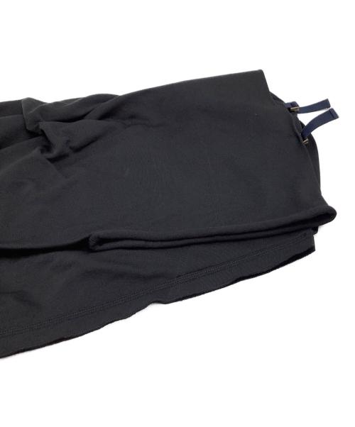 ISSEY MIYAKE（イッセイミヤケ）ISSEY MIYAKE (イッセイミヤケ) ノースリーブカットソー ブラック サイズ:2の古着・服飾アイテム