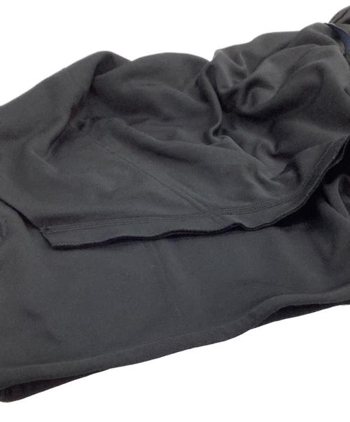ISSEY MIYAKE（イッセイミヤケ）ISSEY MIYAKE (イッセイミヤケ) ノースリーブカットソー ブラック サイズ:2の古着・服飾アイテム