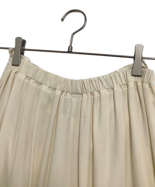 MM6 Maison Margiela（エムエムシックスメゾンマルジェラ）MM6 Maison Margiela (エムエムシックスメゾンマルジェラ) プリーツワイドパンツ アイボリー サイズ:36の古着・服飾アイテム