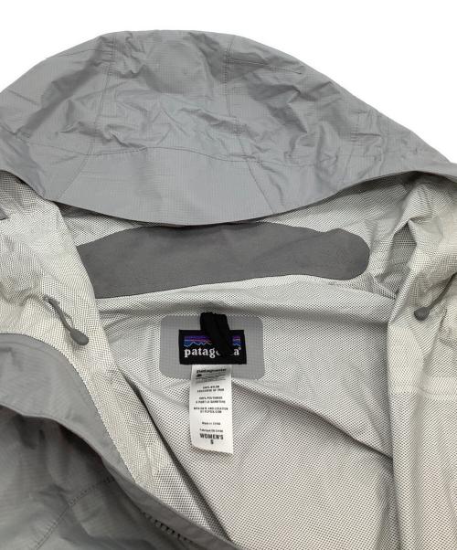 Patagonia（パタゴニア）Patagonia (パタゴニア) フーデッドジャケット　トレントシェル/12年 グレー サイズ:Sの古着・服飾アイテム